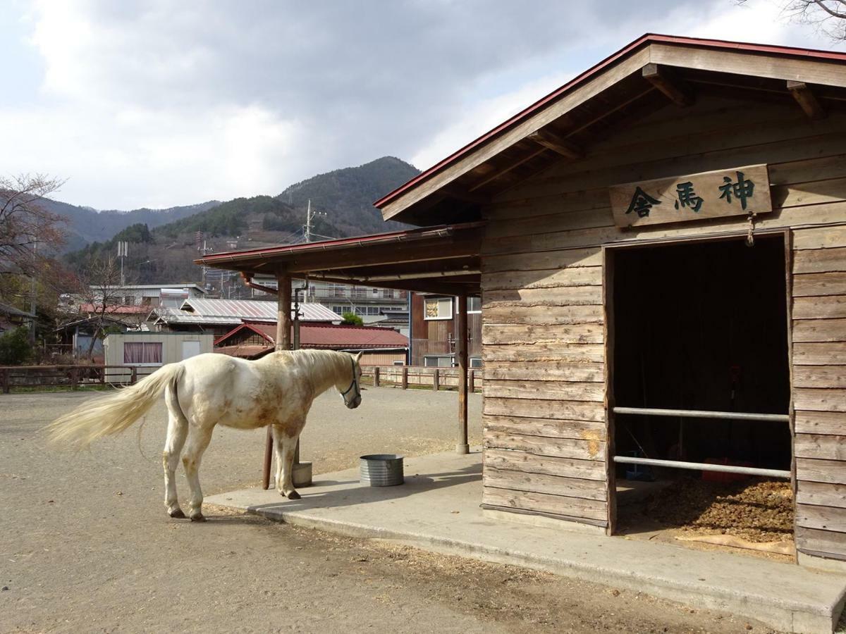 Guesthouse Arakura Fujiyoshida Buitenkant foto